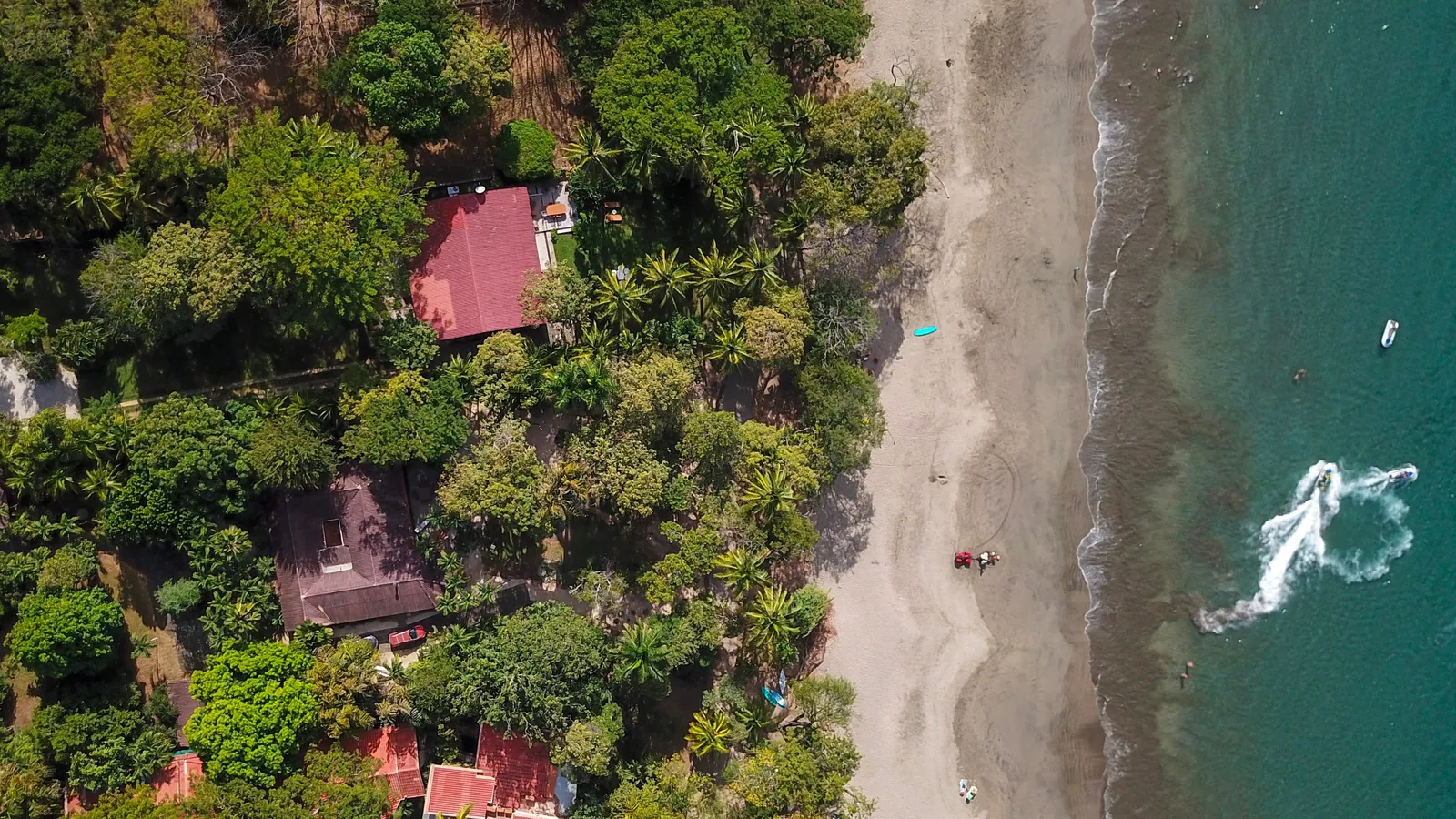 What Makes Oceanfront Living in Costa Rica Different