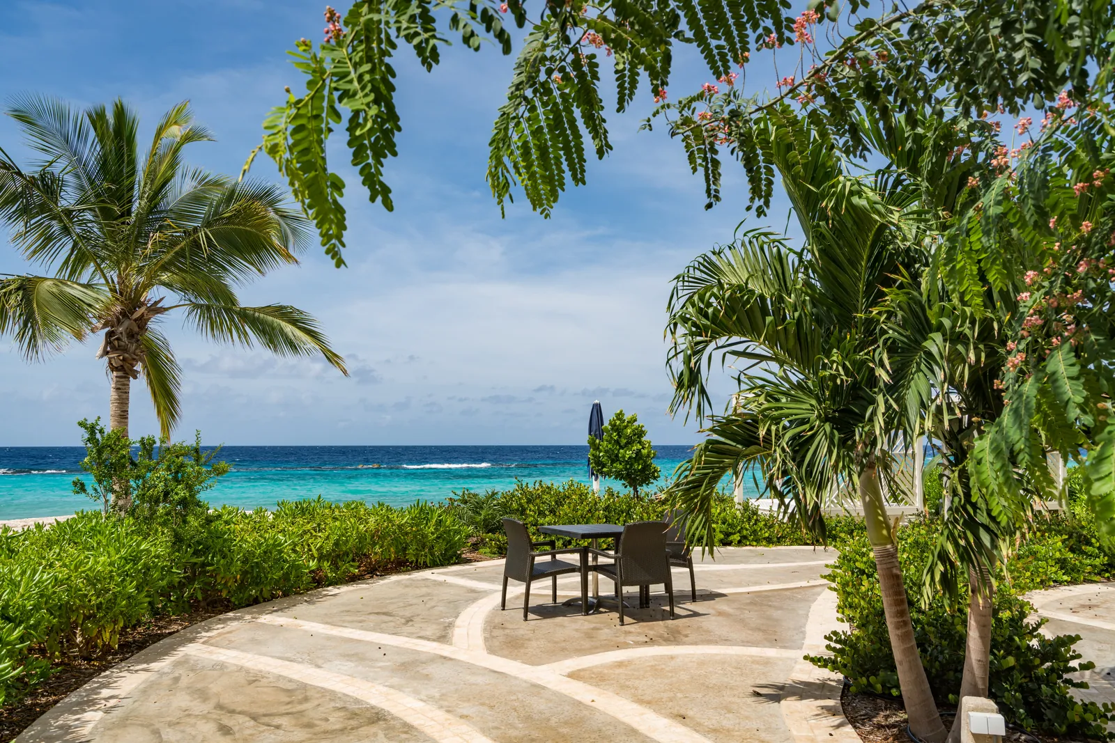Where to Find Luxury Beachfront Homes in Costa Rica